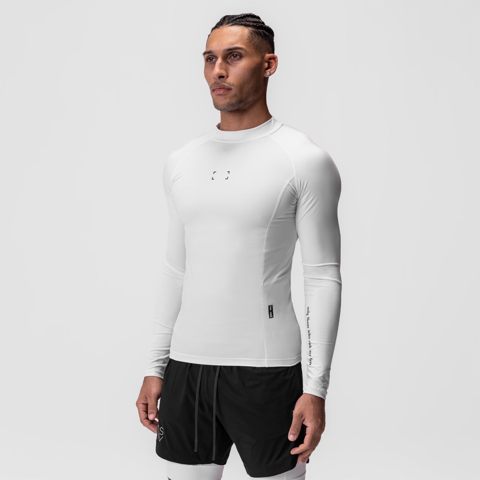 0908. WarpFlexx® Compression Mock Neck Long Sleeve - White "Space Bracket"