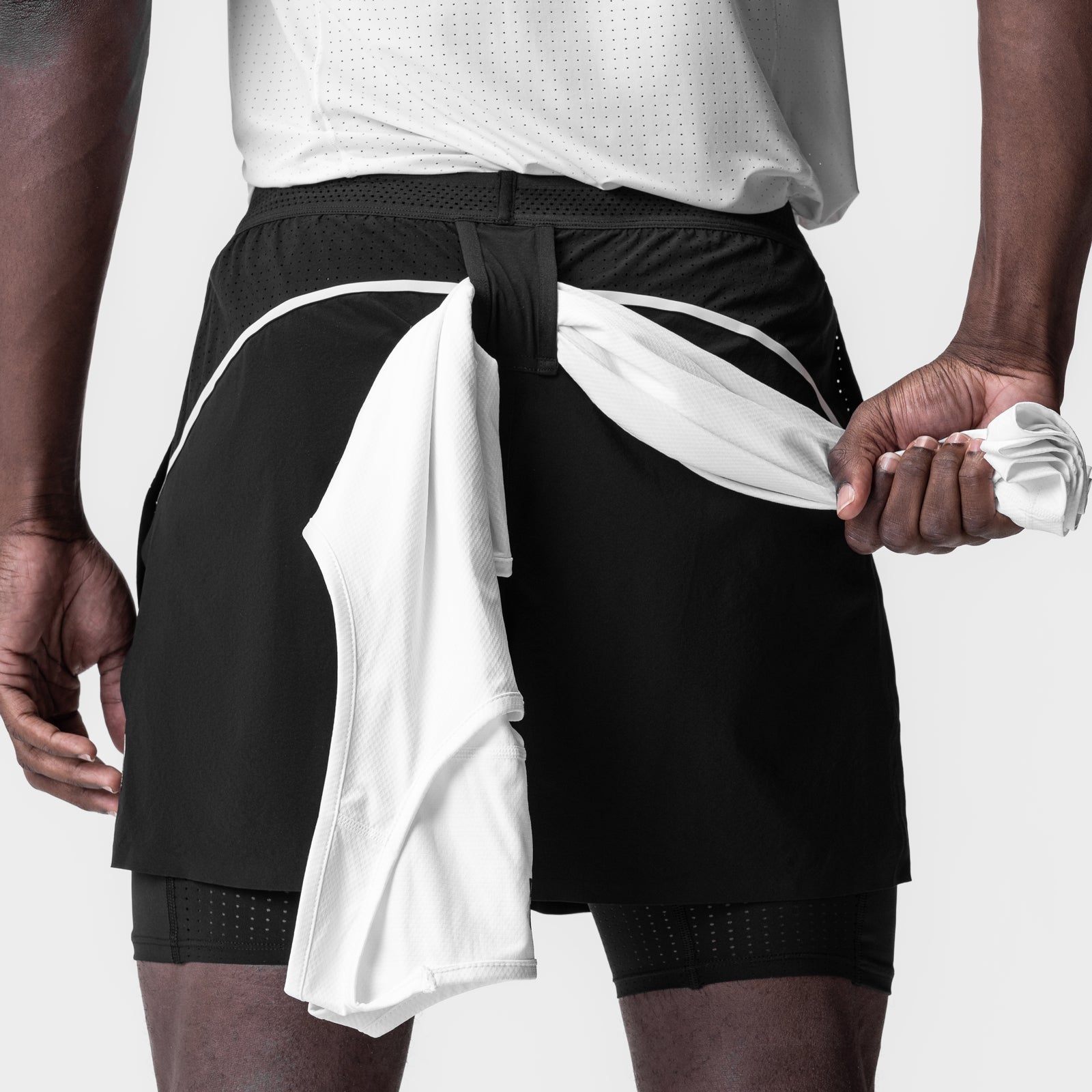 0951. Aerotex™ 4" High Split Liner Short - Black/White