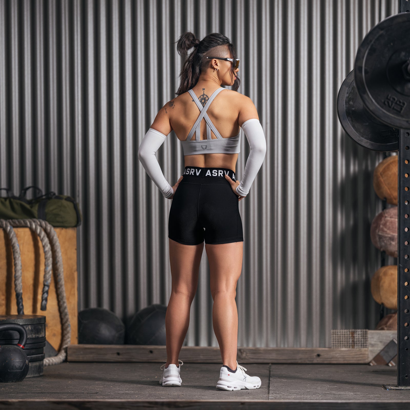 W027. Performance Ribbed Short - Black